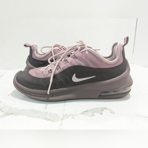 Nike Women's Air Max Axis Plum Dust size 6. AA2168 sneakers shoes running gym - Picture 1 of 12